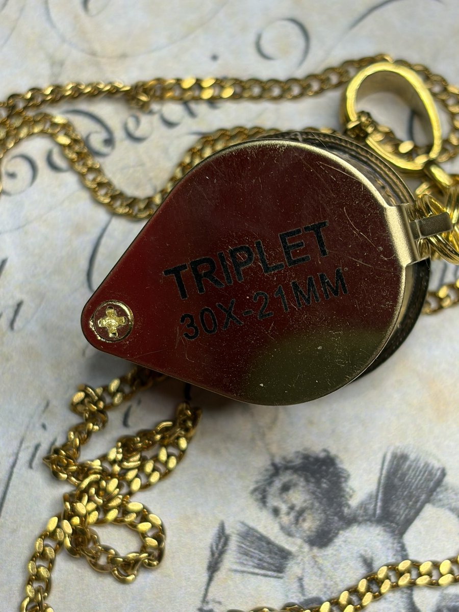 Witschy's tweet image. Loupe necklace, jewelers loupe, magnifying necklace, gold tone loupe necklace on a 30 inch curb chain  
witchywoman.etsy.com/listing/449313… #shop #shopping #shopsmall #onlineshopping #jewelry #SupportSmallBusiness #mothersdaygift #etsyfind #Giftsforher #giftideas #etsyshop #etsyshop