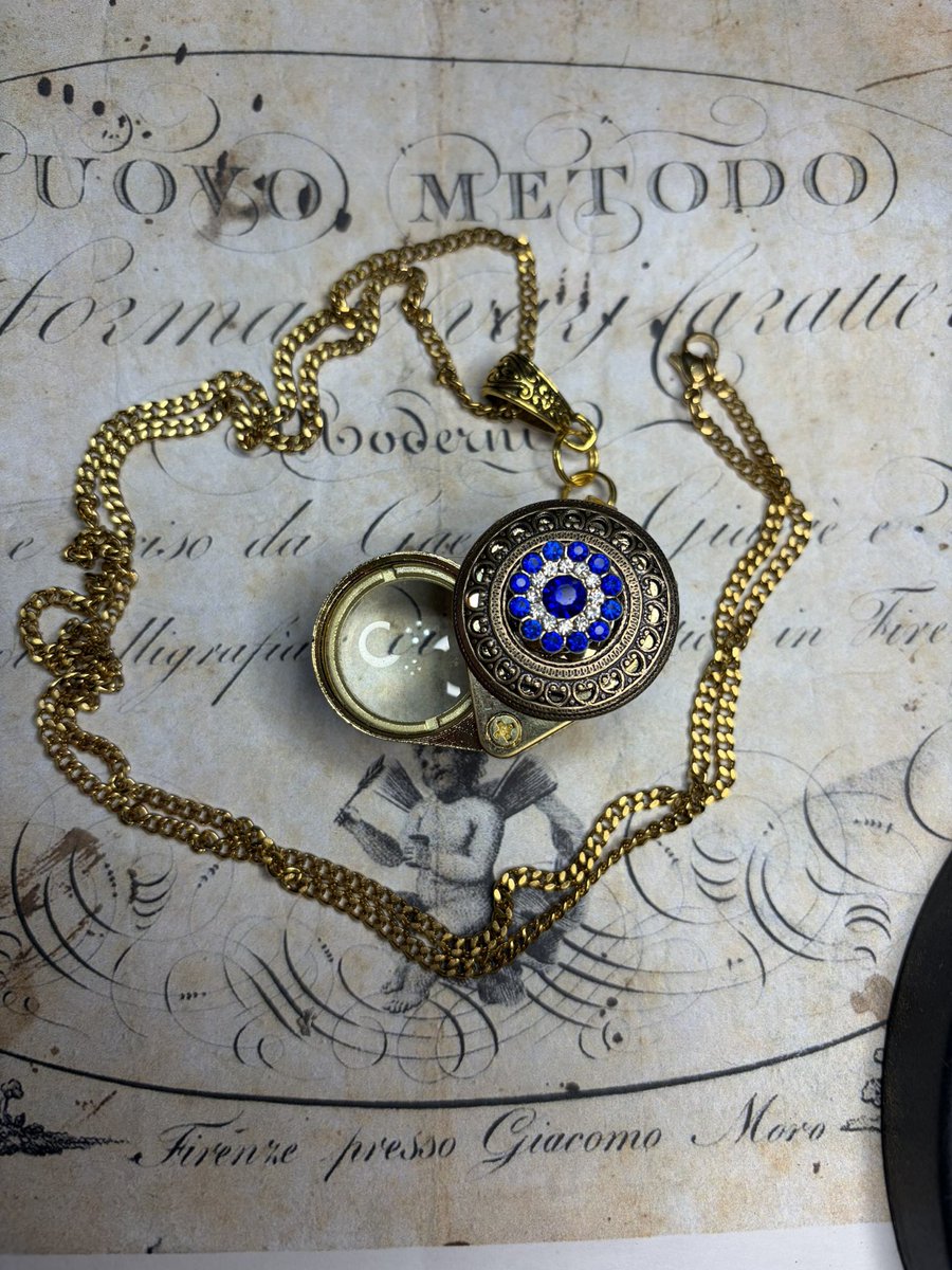 Witschy's tweet image. Loupe necklace, jewelers loupe, magnifying necklace, gold tone loupe necklace on a 30 inch curb chain  
witchywoman.etsy.com/listing/449313… #shop #shopping #shopsmall #onlineshopping #jewelry #SupportSmallBusiness #mothersdaygift #etsyfind #Giftsforher #giftideas #etsyshop #etsyshop