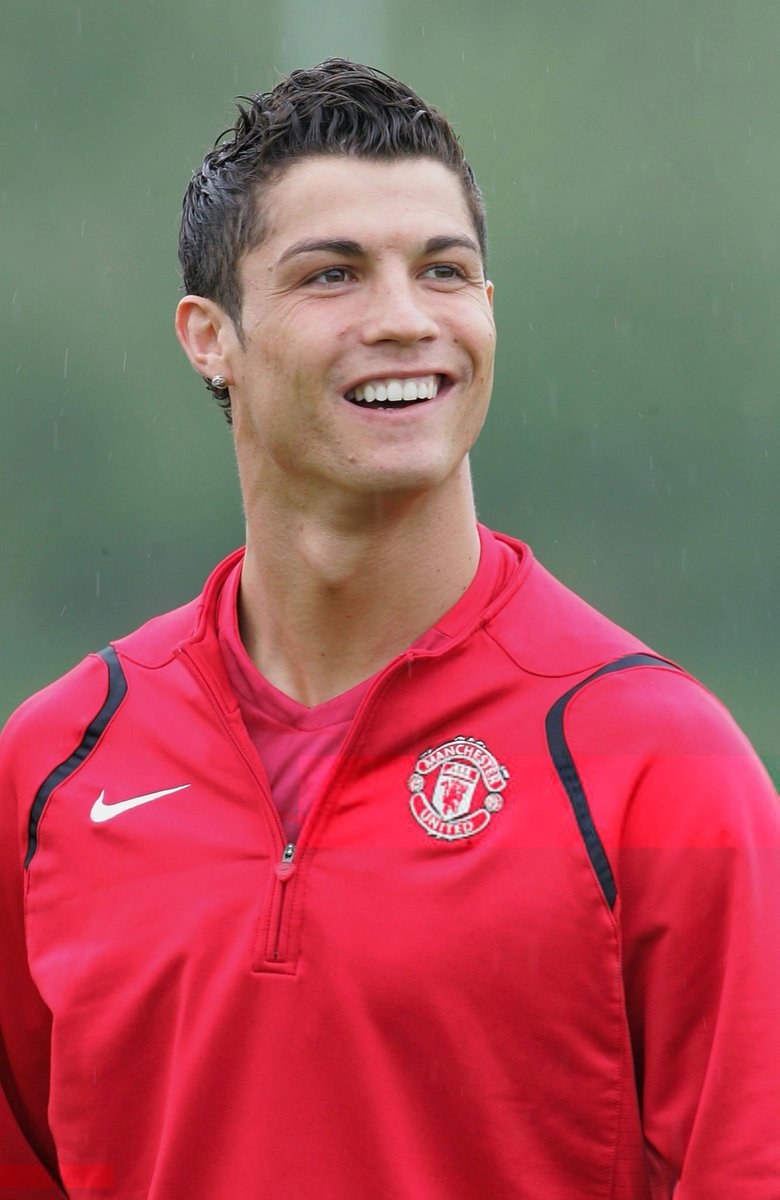 CR7HQ_'s tweet image. Manchester United
on April 23 2007
#CristianoRonaldo #ManchesterUnited