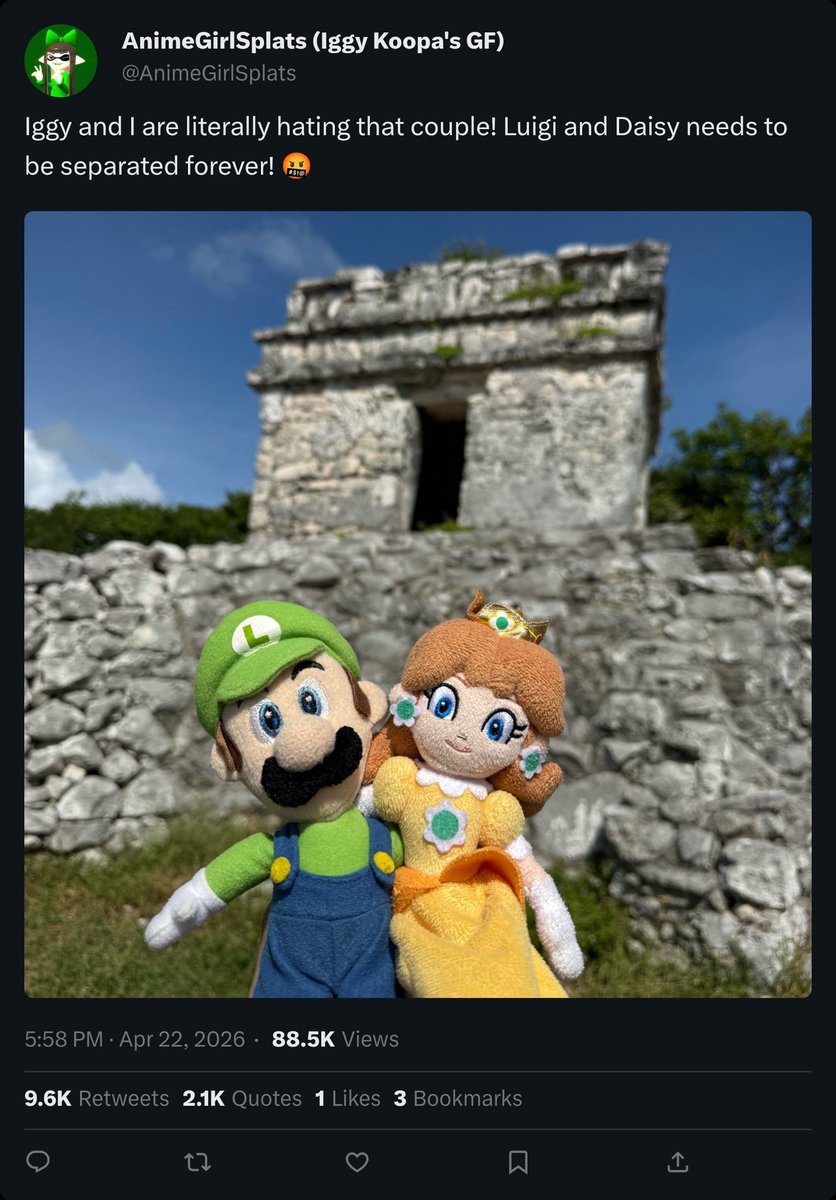 ShowDf33142's tweet image. @AnimeGirlSplats doesn't like Luigi and Daisy #Luigi #PrincessDaisy #Mario