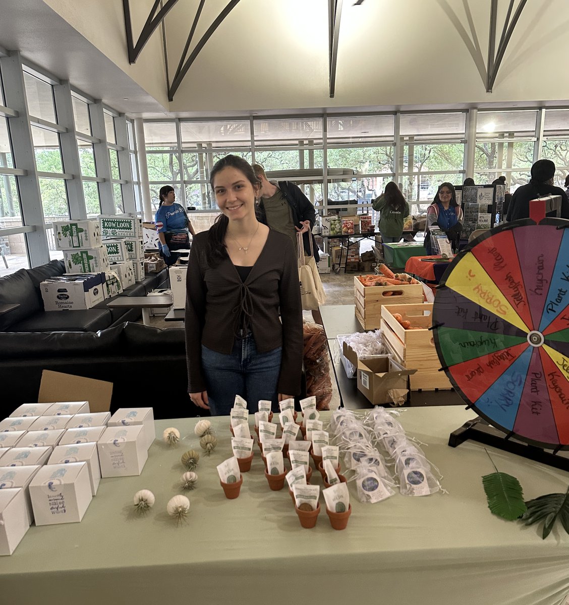 govista's tweet image. Happy Earth Day! 🌎💚

Thanks to everyone who stopped by Huisache Hall to check out our fresh produce and take some home. We love being part of a community that cares about our planet! 🌿

#NVC #EarthDay #Planet #Sustainable #Environment #Conservation