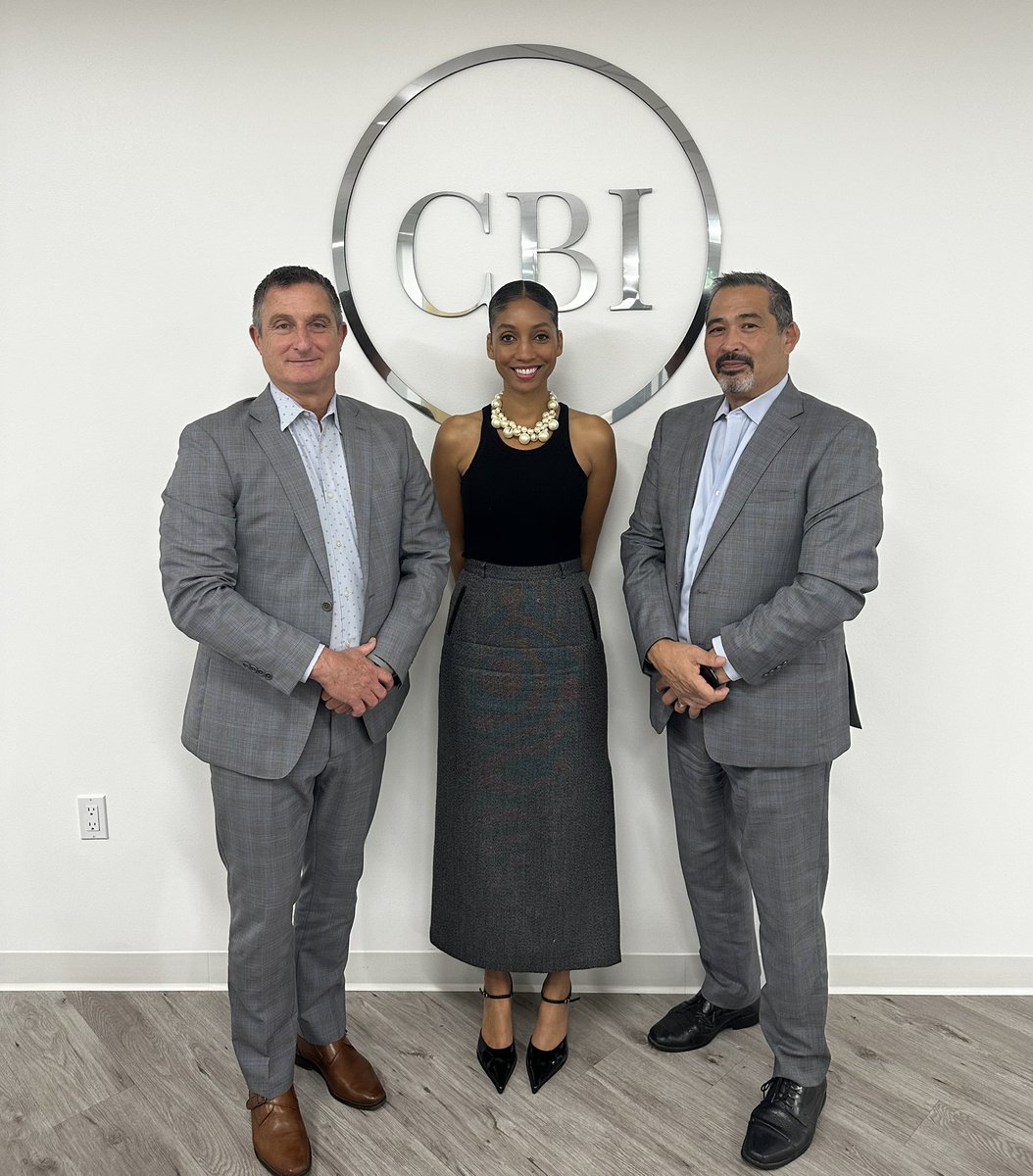 JoeKillinger's tweet image. @CBI_Commercial welcomes Ruby Cruz to the team. 👏👏👏👏 #recruiting #newteam @GeorgePinoCBI