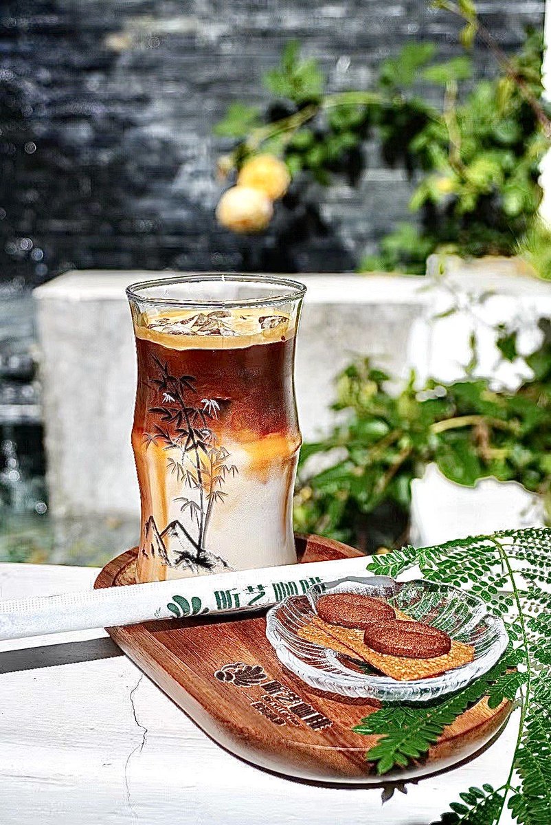 Khanh Nguyen tweet media