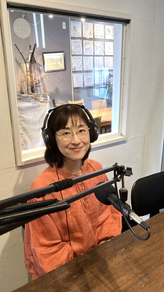 21日放送の
『幸せ時間ボナペティ』をお聴き頂き
ありがとうございました♪
心理カウンセラーであり
花拾いの庭主宰、みゆさんのお話
めちゃ素敵でした💓
たくさんのご縁に感謝です🙏

リスナーの皆さま❣️
春の1日を楽しんでね🌸🌼🌷
また来週ね👋
#みちのり
#ラジオTAMAリバー
#花拾いの庭