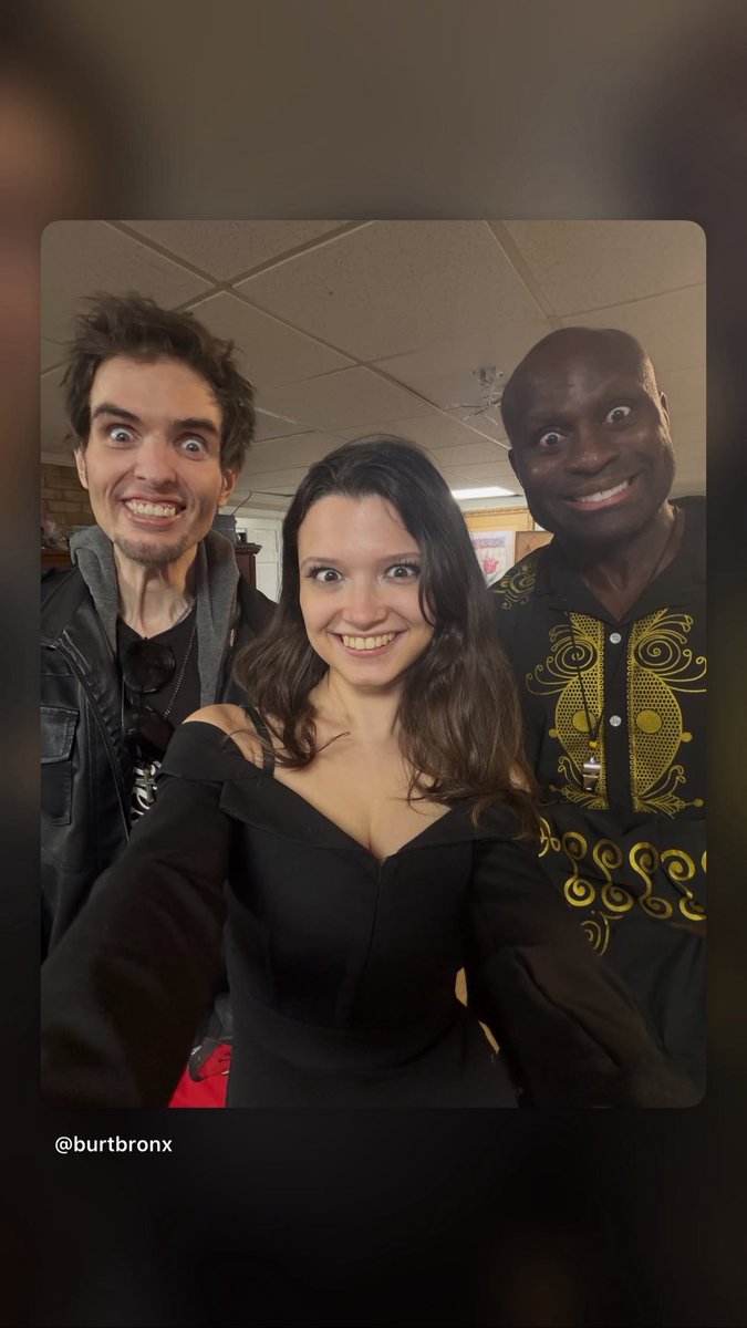 BurtBronx's tweet image. Interracial threesome fantasy with Alex B about to happen… #fishtanklive #fishtankdotlive