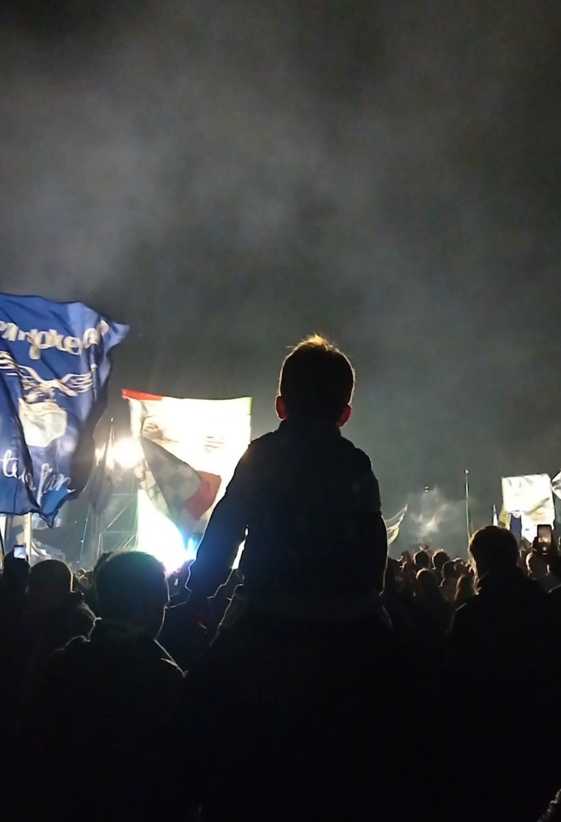 Estremo atto d'amore
per un futuro migliore.

#LiberaLaLazio #VendiEVattene