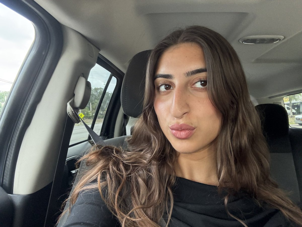 Princess Zara tweet media