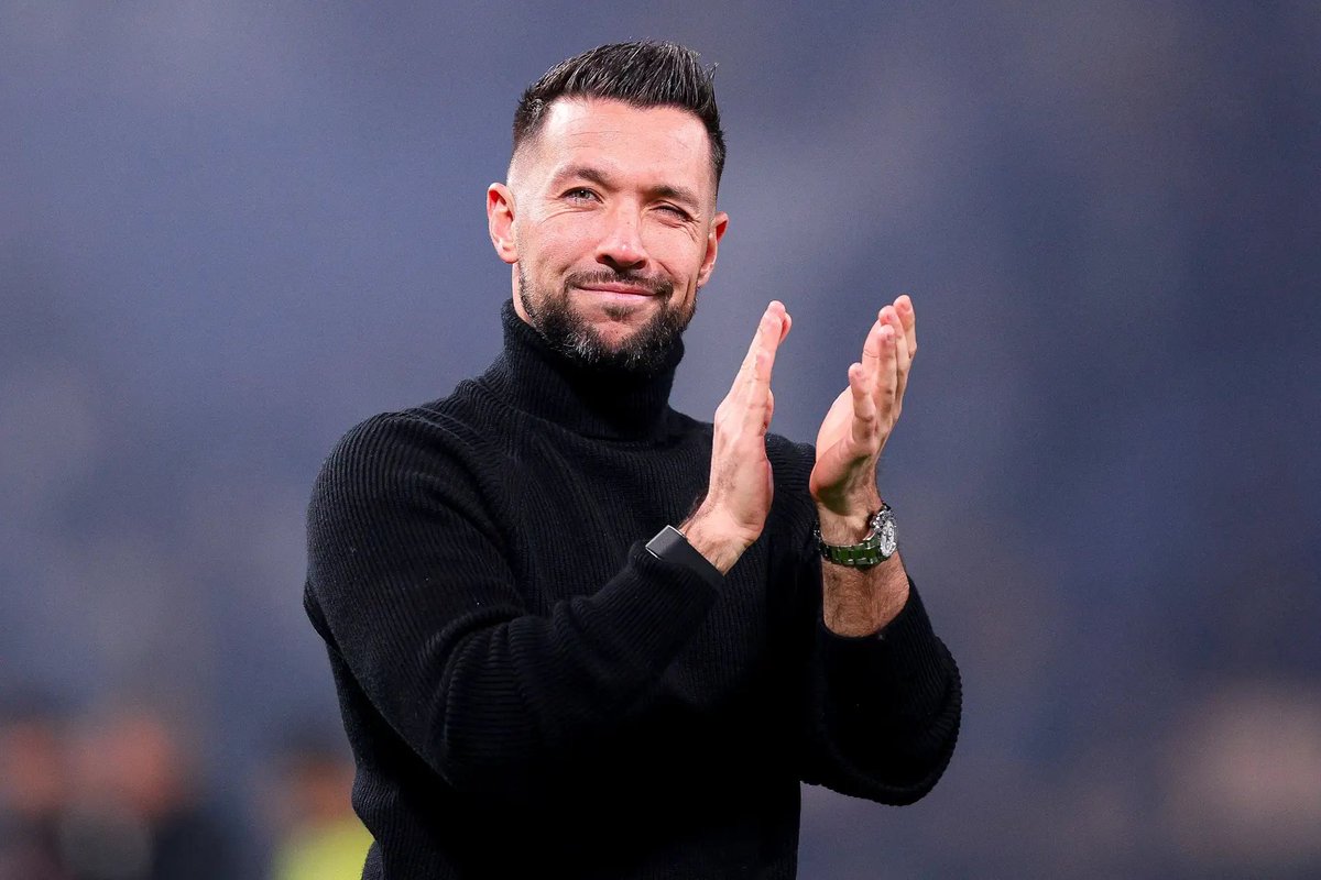 Farioli: "Há umas semanas falei das áreas cinzentas que mudavam para verde e na outra meia-final o mesmo árbitro tomou uma decisão que, se mantivesse o critério, hoje aos sete minutos tínhamos um livre ao pé da área e o Sporting tinha um jogador a menos. E este foi um de 7 ou 8