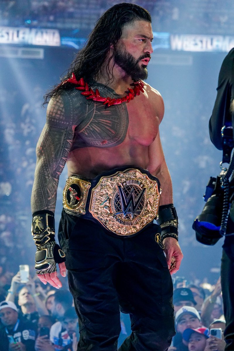 hourlyroman's tweet photo. 📸:@ECBITW https://t.co/tzH2OKdQ0L