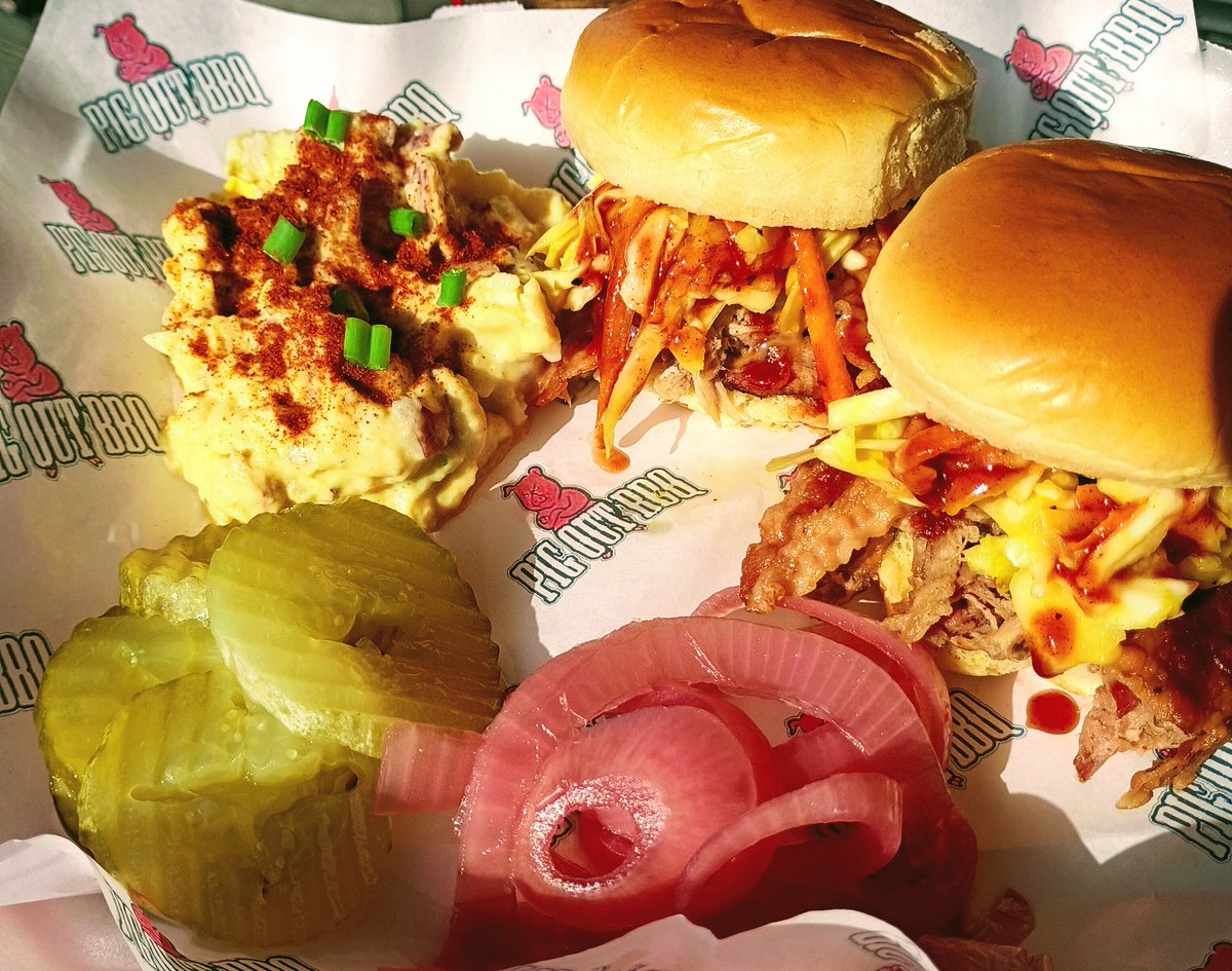 Pig Out BBQ tweet media