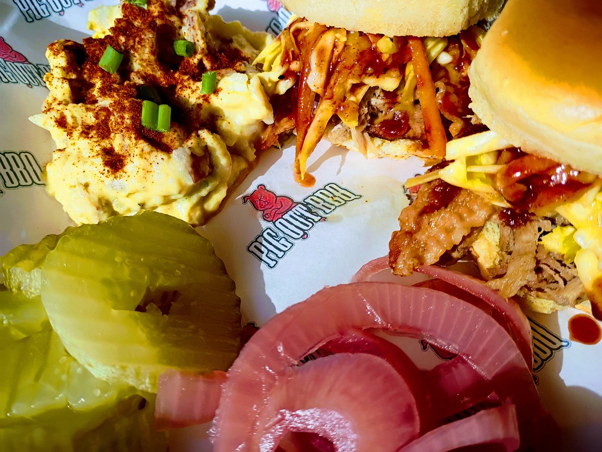 Pig Out BBQ tweet media