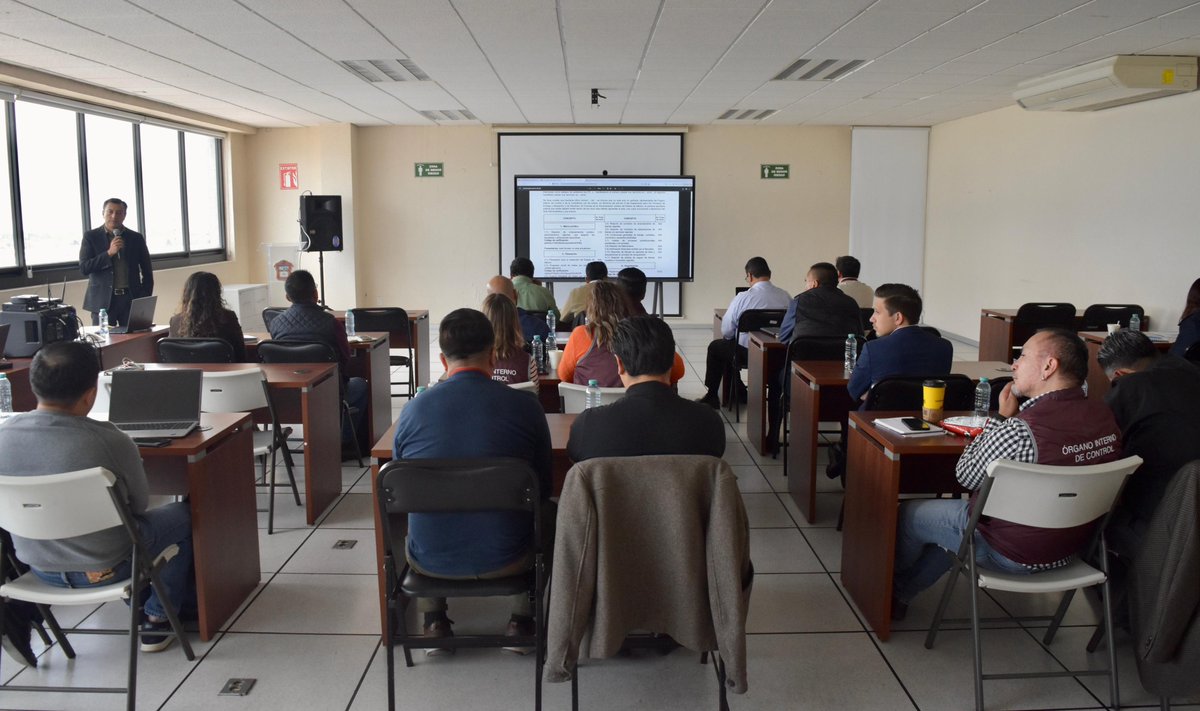 ContraloriaGEM's tweet image. #ElPoderDeServir

La Coordinación de #EstrategiaDigital, a través de la Dirección de #TecnologíasDeLaInformación y Comunicaciones, impartió capacitación sobre el uso del #SISERWEB al personal de la @SEMOV_Edomex  y del #sitramytem, fortaleciendo sus capacidades operativas.