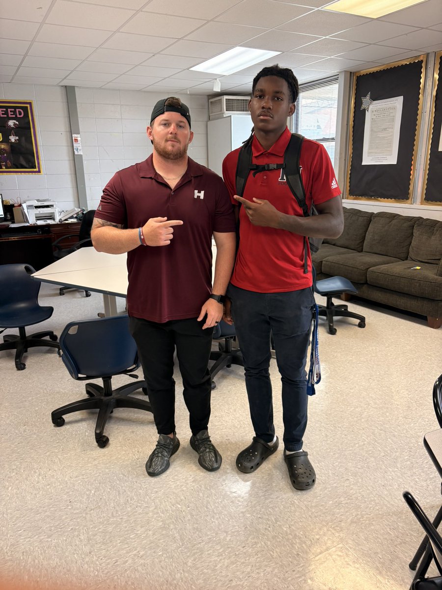 Amari Hill tweet media