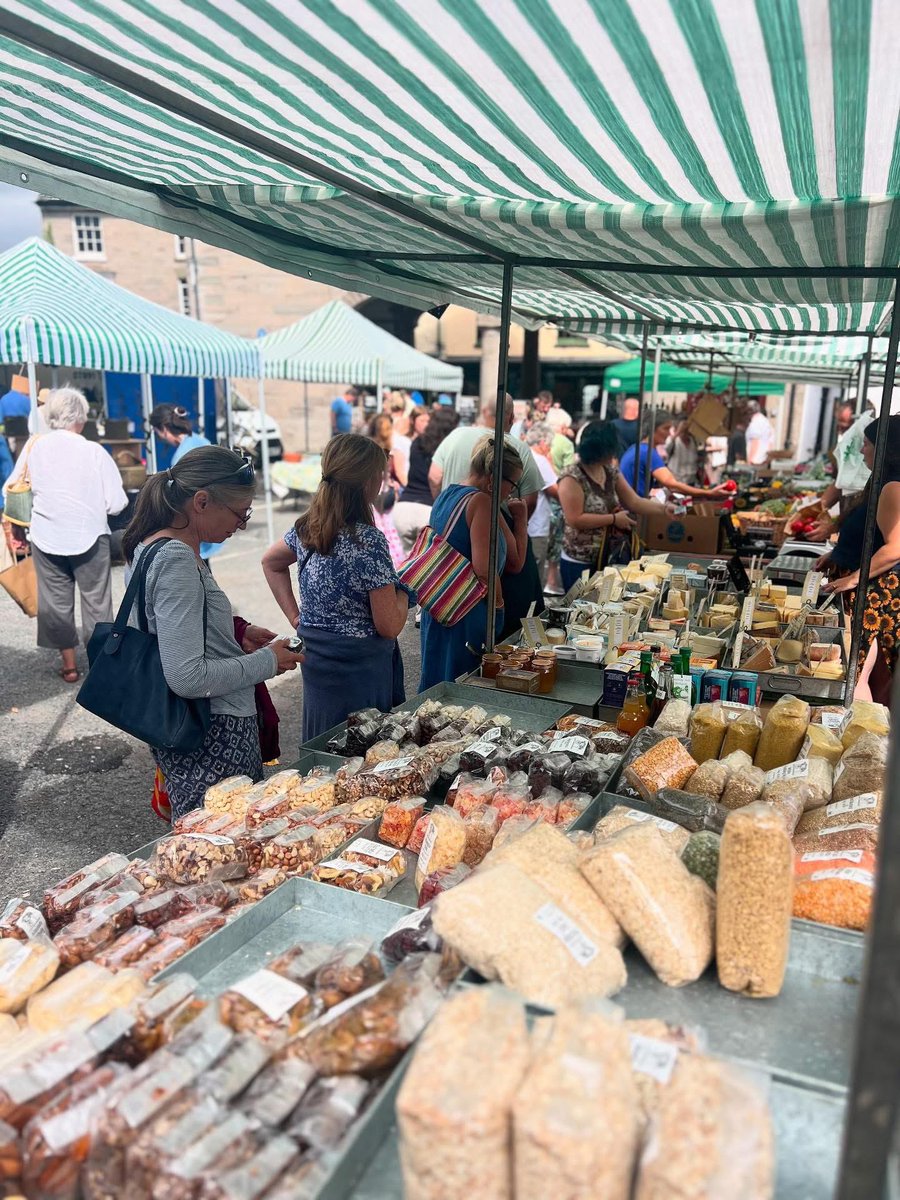 ColinSpenc4257's tweet image. It’s Thursday It’s Market Day in Hay-on-Wye #ShopLocal #EatLocal  #HayOnWye