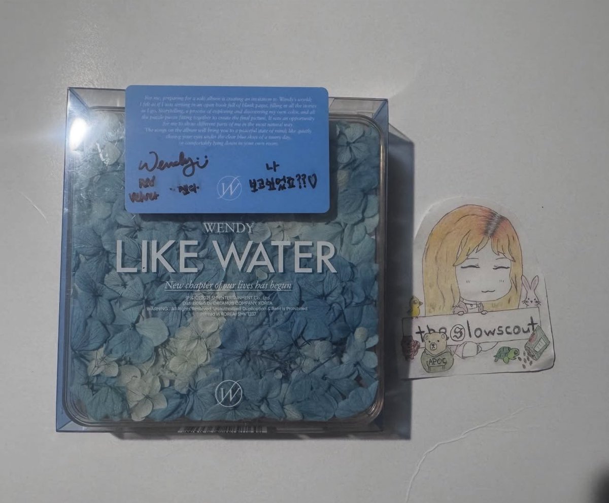 pineapple_bear1's tweet photo. Limited edition like water album - $650 USD
Comes with its signed card
IG: theslowscout

Paypal F&amp;F, Wise, etransfer, cash if in person
🇨🇦 Toronto based, shipping worldwide https://t.co/D0JuUS4ah3