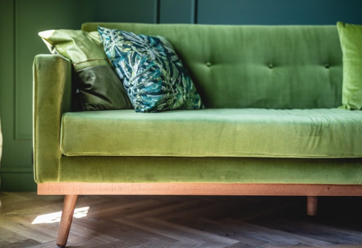 tasselline's tweet image. A worn sofa doesn’t always need replacing, sometimes it just needs the right craftsmanship 🛋️

Our latest article explores how sofa upholstery helps restore sofas with professional upholstery services across Singapore.

👉 Read more: tasselline.com/singapore-sofa… 

#InteriorDesigners