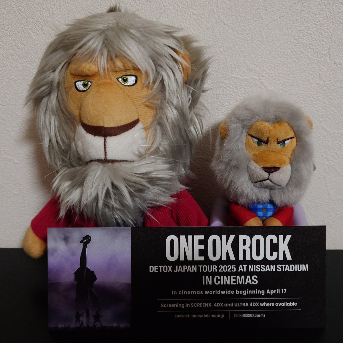 178504mi's tweet image. 足を怪我されても止めることなく歌い続ける姿も感動でした
軽い気持ちでワンオクのライブに行ってはいけないなと思った
家に帰ってアルバム「DETOX」の歌詞カードを翻訳して読んで曲を聞いた
いつか生でワンオクを体感してみたいな

#ONEOKROCK
#DETOX  #DETOXJAPANTOUR2025ATNISSANSTADIUMINCINEMAS