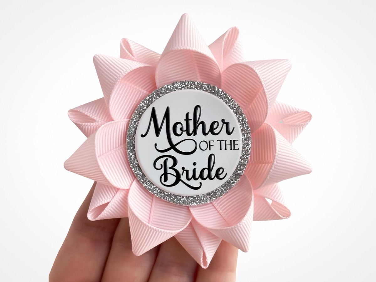 PPerceptions's tweet image. Mother of the Bride Gift for Bridal Shower, Custom Name Pin, Pale Pink tuppu.net/93575ee2 #partyplanning #babyshower #handmadegifts #Etsyshop #eventplanning #weddings #shoppingonline #events #shopping #shopsmall #PinkBridePin