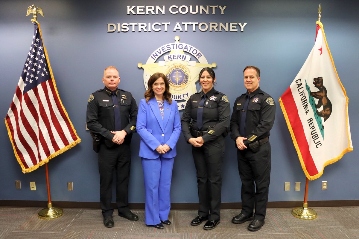 KernCountyDA's tweet photo. 🎉 We are proud to welcome our newest investigators, Claudia Udy and Dan Williams. 
 
Both were officially sworn in this week and bring valuable experience to our team. 🌟🚔👏 https://t.co/4rW09Wtes9