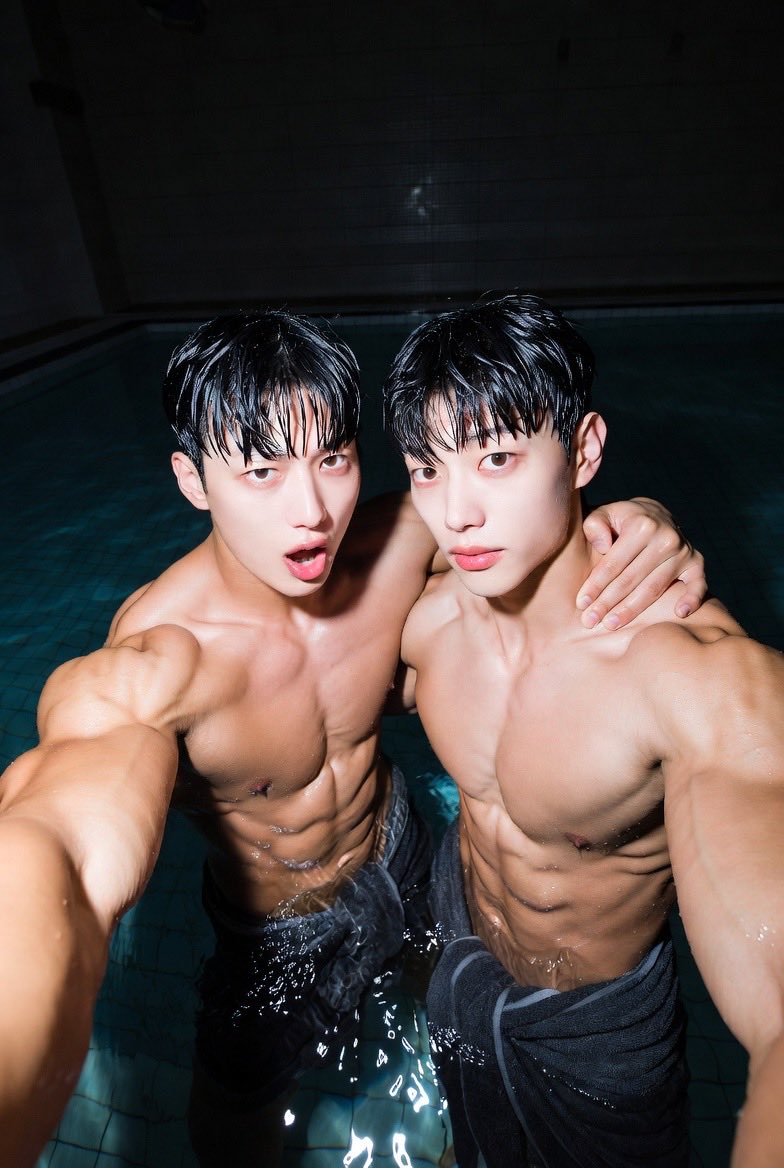 Hyunwookrboy's tweet image. #bodybuilder #muscle #hunk #gay #korean