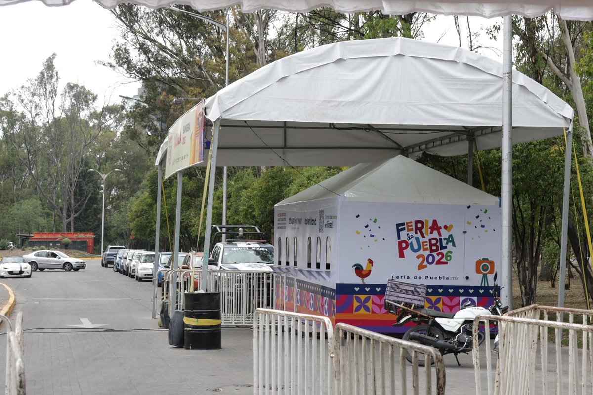 mlnoticiasmx's tweet image. ¿Nadie quiere ver a TOTO? 👀

🔵  Ahora no hay filas ni gente mimiendo afuera de la Feria de Puebla 2026 para el concierto inaugural del Teatro del Pueblo 🤨

Fotos de Daniel Casas
#Puebla 
#Toto 
@FeriaPuebla