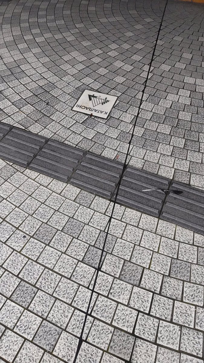 ハリー tweet media