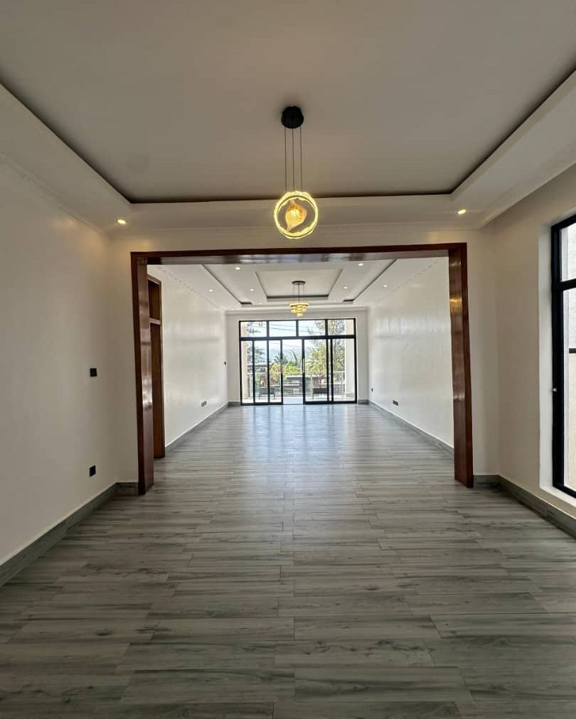 HouseInRwanda's tweet image. 🏠Kigali Rwanda house for sale in Kimironko Bibare🆕

💸 Price: 350,000,000 Rwf
🛏️ Bedrooms:6
🛁 Bathrooms:6
👍Furnished: Yes
🚗 Parking Available

For further details:👇
houseinrwanda.com/property/sale/… 

Contact name:👨‍💼Muhawenayo Emmanuel

#House #Rent #Kigali #HouseinRwanda