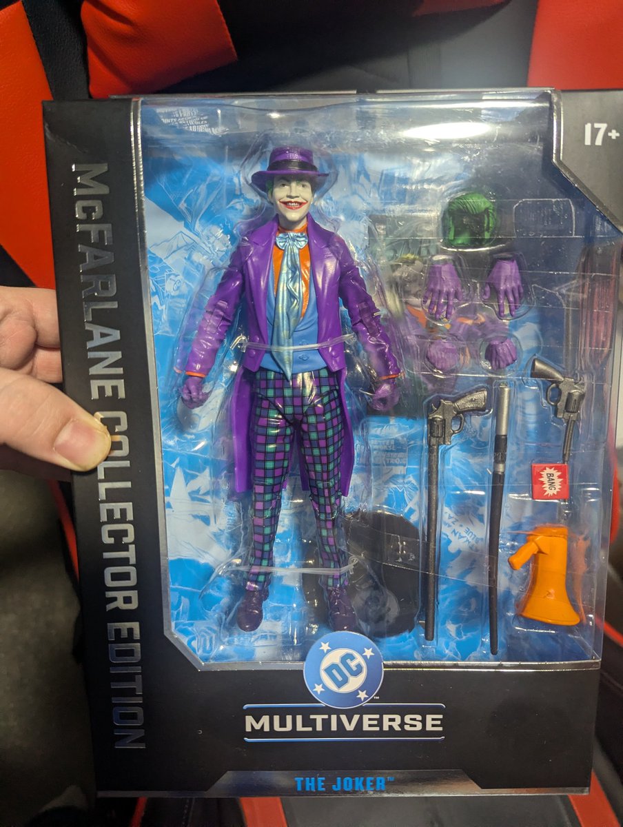 Mantooth8826's tweet photo. Thrilled to get the standard version instead of the chase for this guy! #Joker #Batman #Mcfarlane https://t.co/H9ay0VqLkP