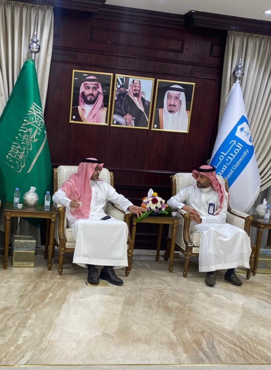 ei_ksu's tweet photo. ضمن فعاليات معرض اليوم العالمي للإبداع والابتكار 2026، تشرفنا بزيارة سعادة المهندس/ أنس الريمي، نائب المحافظ لقطاع التقنيات والحلول بهيئة الحكومة الرقمية، حيث اطّلع على مخرجات المعرض، وزار Innovation Hub KSU ومعمل معهد ريادة الأعمال ، في خطوة تعكس تعزيز التكامل مع الجهات الوطنية ودعم مسيرة التحول الرقمي والابتكار.

نبتكر اليوم …. لنصنع أثر الغد

#جامعة_الملك_سعود
#اليوم_العالمي_للإبداع_والابتكار
#هيئة_الحكومة_الرقمية
#الهيئة_الملكية_لمدينة_الرياض
#هيئة_الغذاء_والدواء
#هيئة_تنمية_البحث_والتطوير_والابتكار