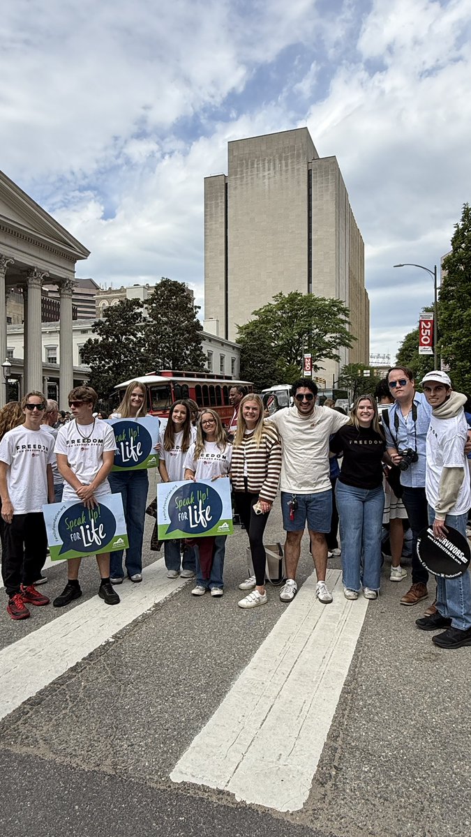 Lemuel_guasp1's tweet image. What an incredible day at the VA March for Life! 🙌 

So proud of every @tpusastudents who showed up and stood for what’s right. 

The next generation is rising — and we are PRO LIFE. 🇺🇸

#MarchForLife #Virginia #ProLife #ClubAmerica #NextGeneration #TurningPointUSA