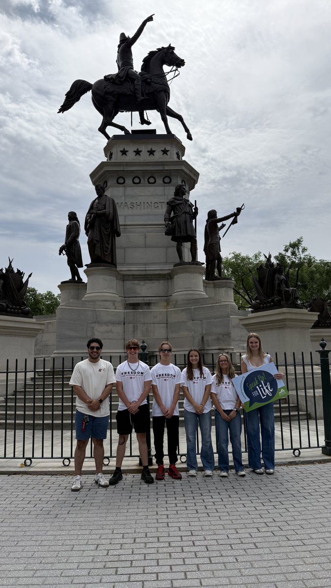 Lemuel_guasp1's tweet image. What an incredible day at the VA March for Life! 🙌 

So proud of every @tpusastudents who showed up and stood for what’s right. 

The next generation is rising — and we are PRO LIFE. 🇺🇸

#MarchForLife #Virginia #ProLife #ClubAmerica #NextGeneration #TurningPointUSA