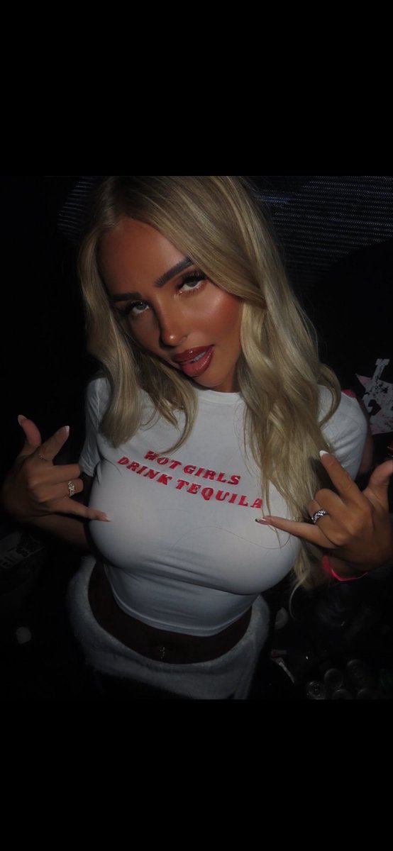 sweetlilthing's tweet photo. going out with him. he’s taking me out to eat 😩🫦. #openrp #nsfwtwt #lewdrp #daddysgirlrp https://t.co/88CLl7bHhW