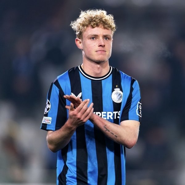 Stretford End tweet media