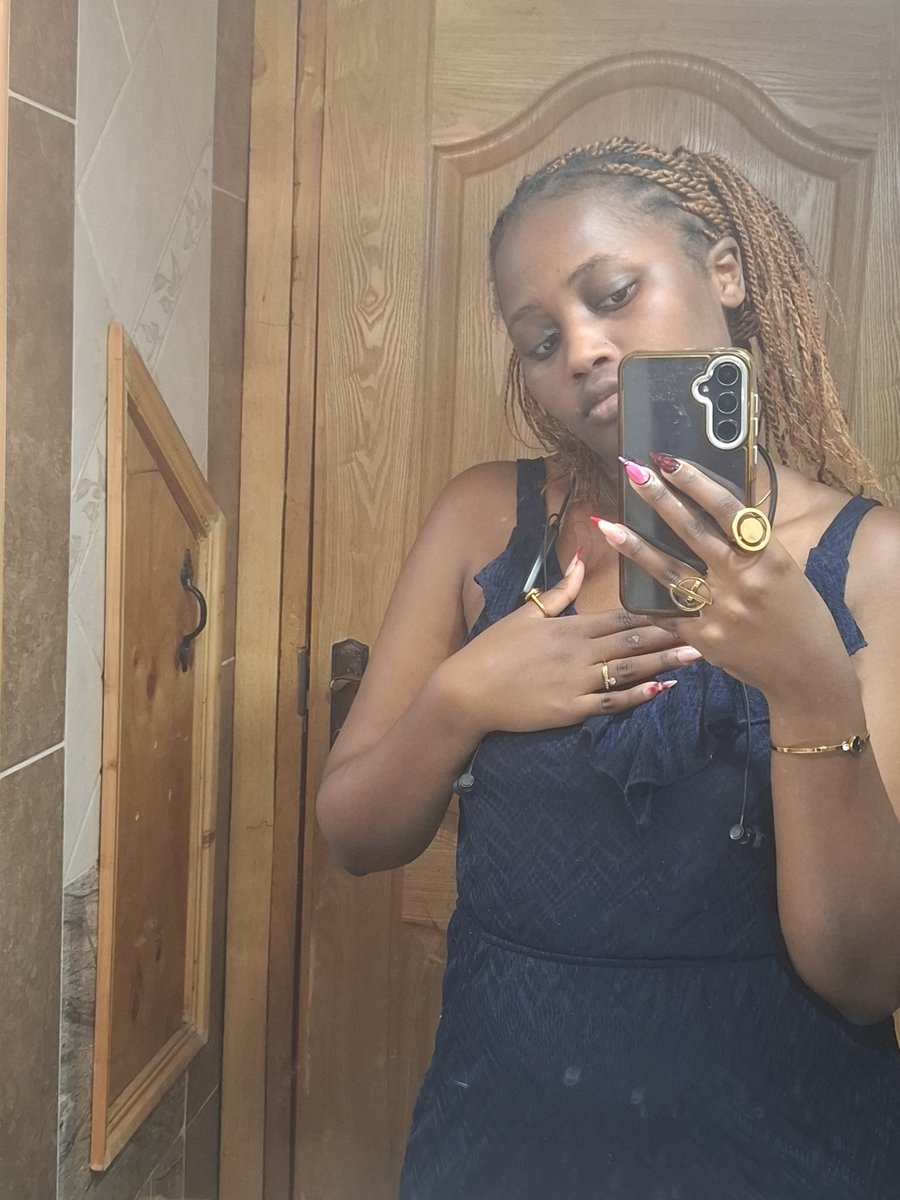 Hopemidah tweet media