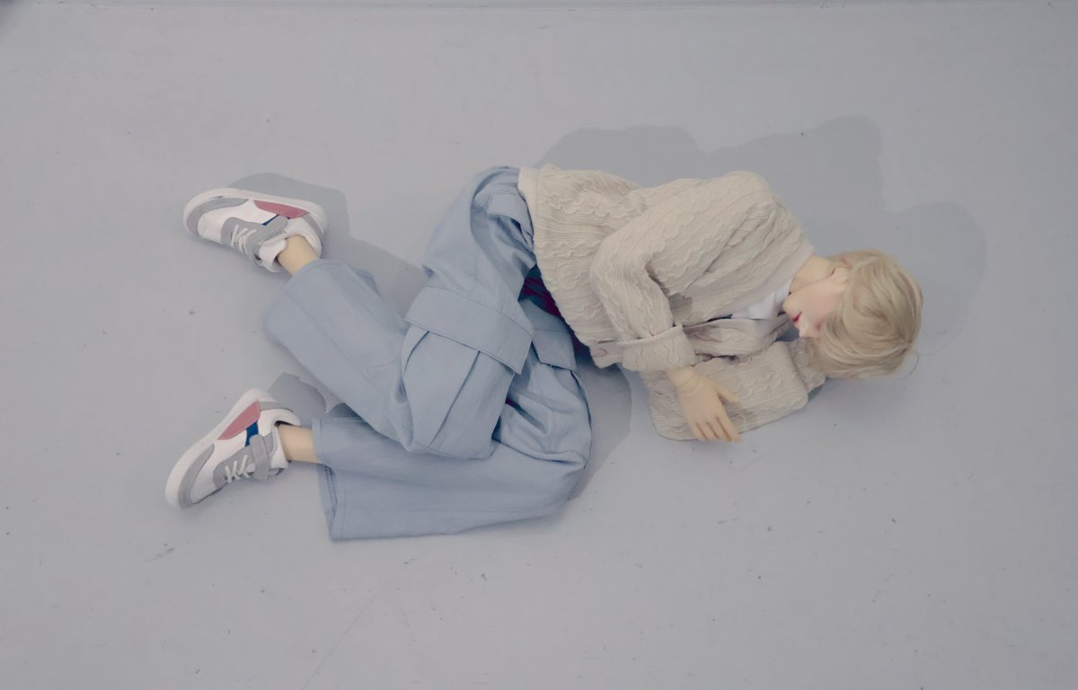 sololifepanda's tweet photo. 아무데나 눕지 마세요 https://t.co/rQTGuJgatJ
