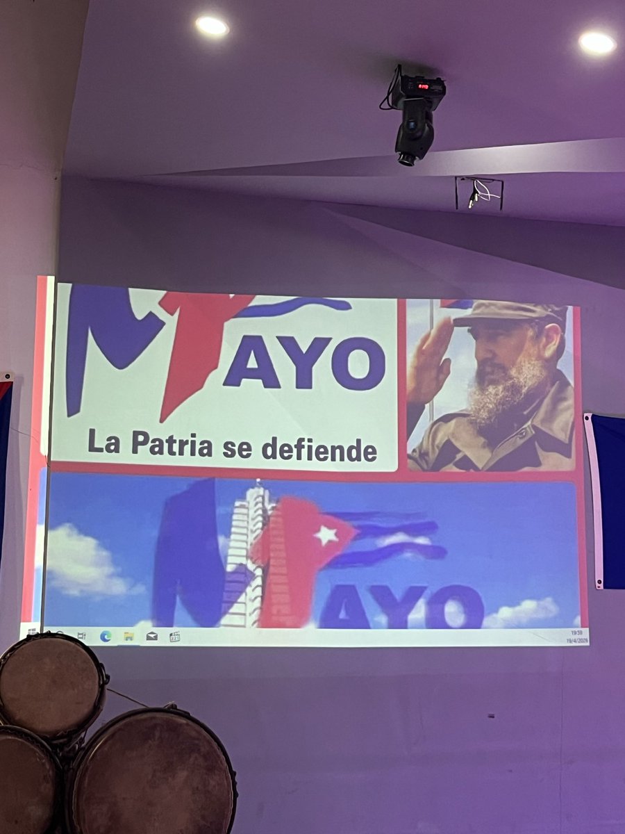 lorente_pavia's tweet photo. Desde la escuela pedagógica Pepito Tey, una gala político-cultural dedicada a los trabajadores de los sindicatos llenó de música, bailes y poesías el escenario, reafirmando compromiso y unidad.

Además, se convocó a todos a desfilar este Primero de Mayo.

#PrimeroDeMayo #CTC https://t.co/hXyOcrThTw