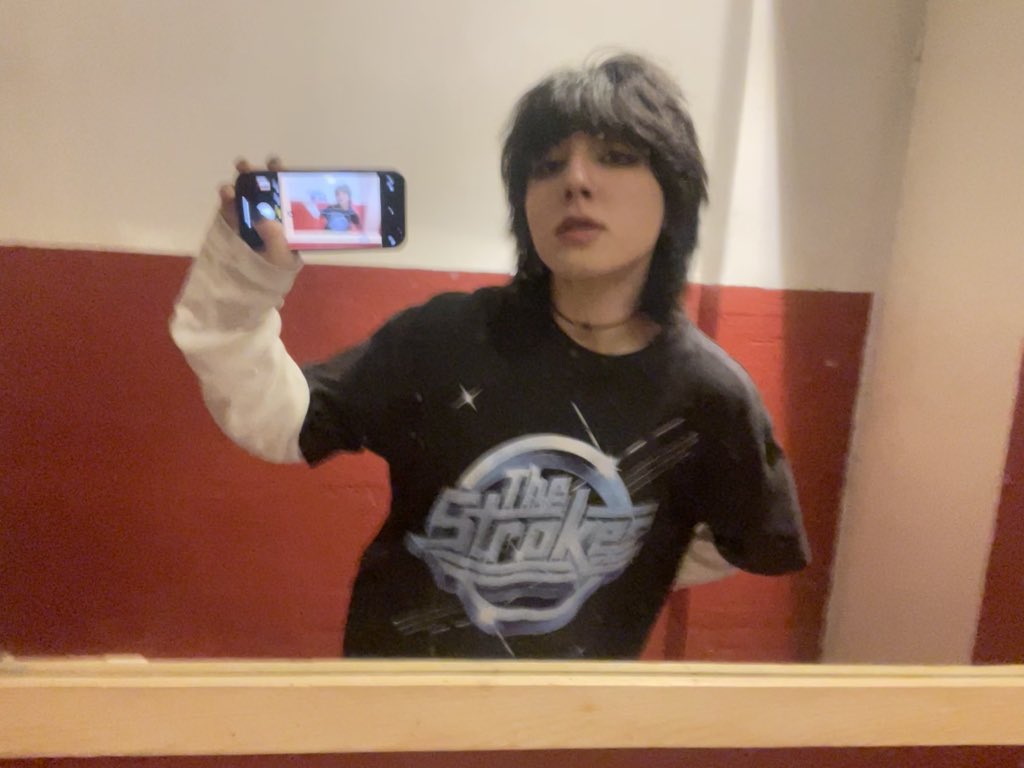 هلیا tweet media