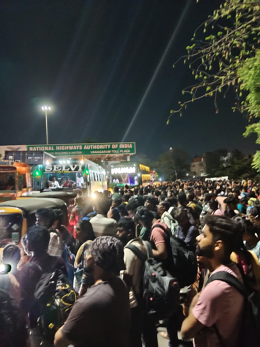 தற்குறி கட்சிக்கு சமாதி கட்ட

 சொந்த ஊர்களுக்கு வாக்கு செலுத்த கூட்டம் கூட்டமாக கிளம்பிய நாம் தமிழர் உறவுகள் 👍🏼😄😂

#சீமானின்_காரைக்குடி