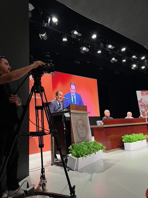 ulaergo's tweet photo. Nuestro presidente @ulaergo #MartínRodríguez en la mesa directiva en el marco de la apertura del XXXII Congreso de #Ergonomía #Semac https://t.co/bEZ15ccT9a
