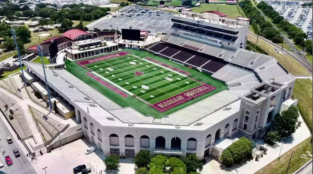 B_Robichaux28's tweet photo. Blessed to be Invited to Texas state football spring game! Can’t wait to see the Bobcats! @TXSTATEFOOTBALL @ethanhouserfb @GJKinne @CoachWindham @_CoachGregg https://t.co/O4Js5RlyH0