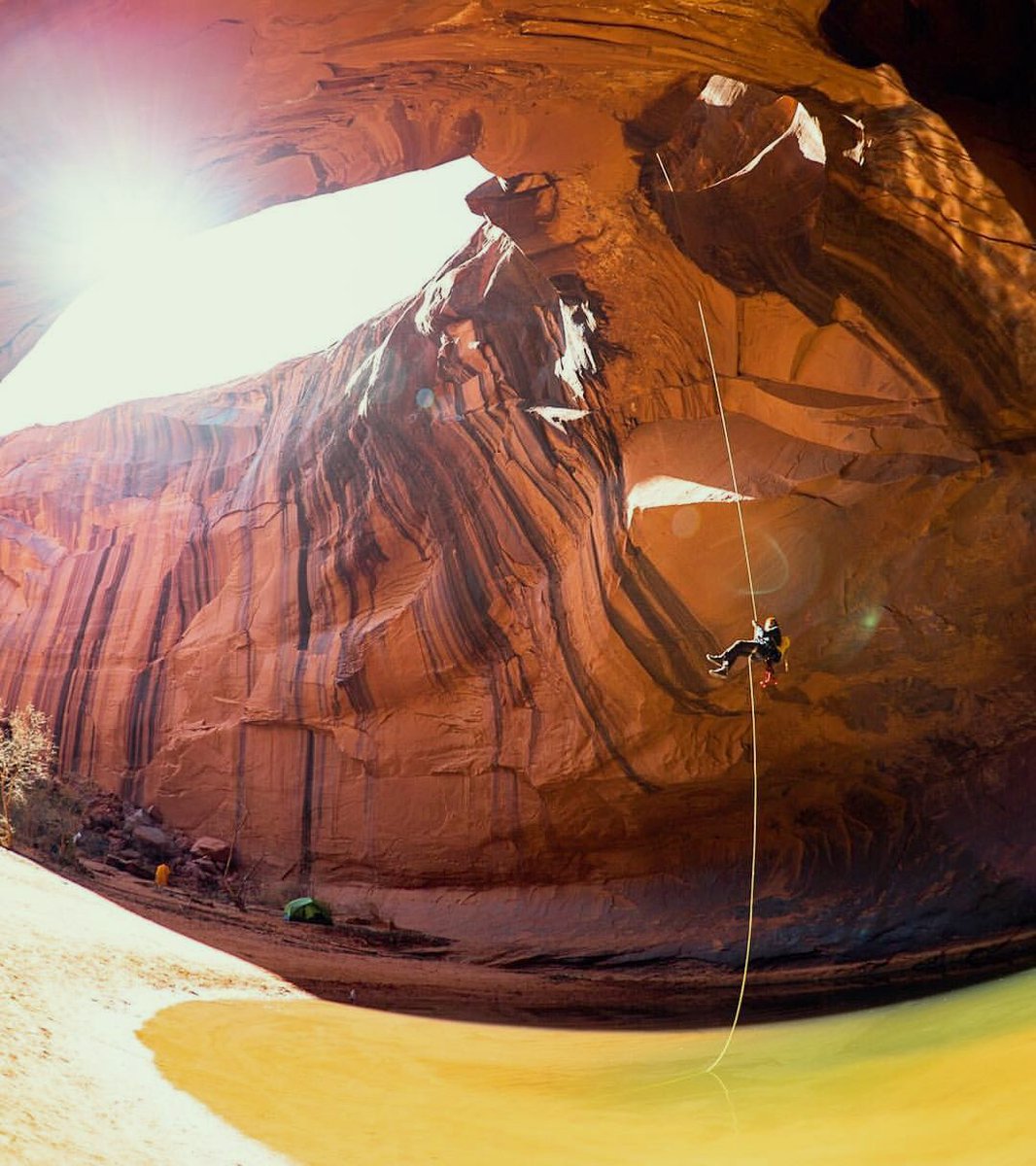 The tender warmth of the sun mends the chill and solitude of shattered feelings.