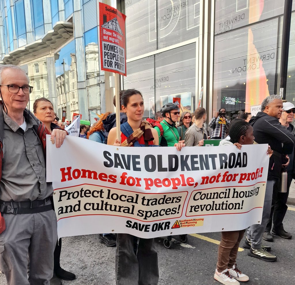 📣📣 March down Old Kent Road! 🚩🚩🚩
*Sat 25 April, 12pm*
Faraday Monument
Elephant and Castle, opposite Northern Line Tube

✊🏽Join <a href="/ShapeCoalition1/">SHAPE Coalition (Southwark)💚</a> and Save OKR
 🔊Homes for people, not for profit!
❎ Stop overdevelopment!
🚨No more social cleansing!

axethehousingact.org.uk/campaigns/sout…