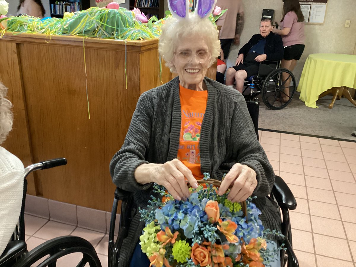 FrostburgRehab's tweet image. Part 2:

@FrostburgRehab hosted its very first Easter Carnival. What a fun filled afternoon of games, prizes, raffle drawings, egg coloring , and a visit and photo opportunity with the #EasterBunny!

#FrostburgRehabCenter #Easter #Carnival #FirstAnnual #MusicExpressDJ