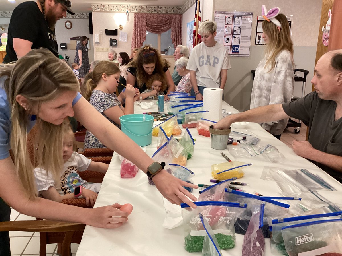 FrostburgRehab's tweet image. Part 2:

@FrostburgRehab hosted its very first Easter Carnival. What a fun filled afternoon of games, prizes, raffle drawings, egg coloring , and a visit and photo opportunity with the #EasterBunny!

#FrostburgRehabCenter #Easter #Carnival #FirstAnnual #MusicExpressDJ