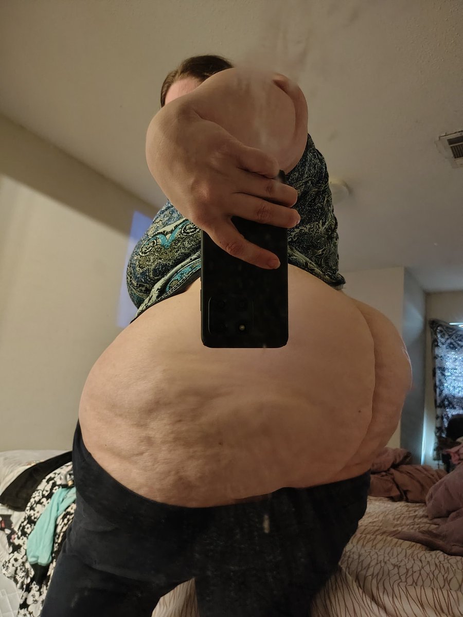 Our Not So Secret Affair 😏 tweet media