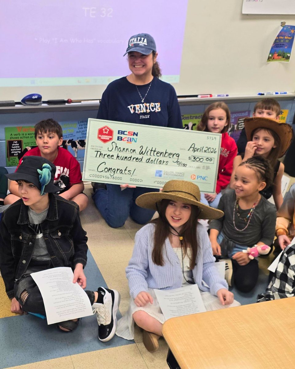 BuckeyeInternet's tweet image. 📚 Our Monthly Classroom Hero 📚

Thank you for everything you do to support your students and our community 👏

Know a teacher who goes above and beyond?
Nominate a BCSN Classroom Hero: bcsnnation.com/community/hero…

#BuckeyeBroadband #HomeInternet #LocalSupport