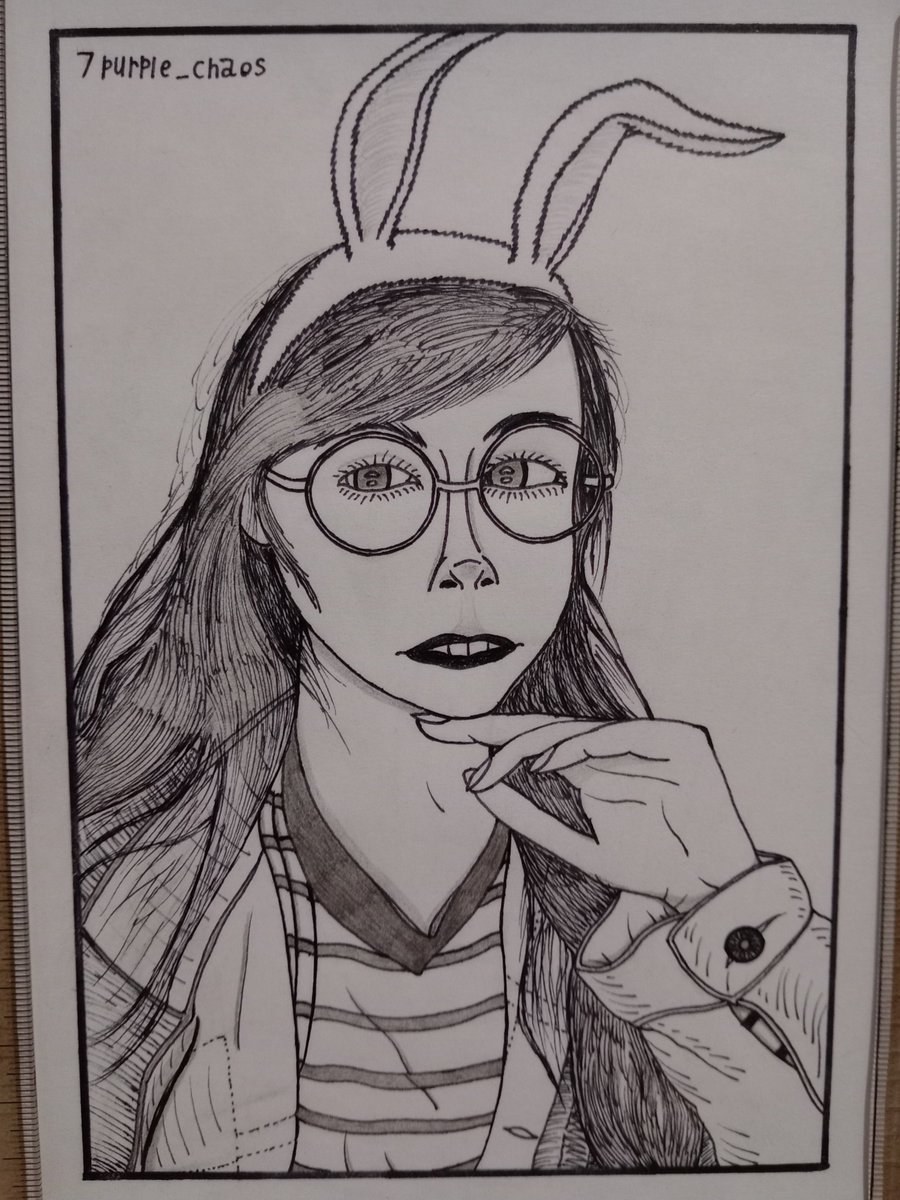 7purple_chaos's tweet image. Hice este retrato en febrero de este mismo año, es de @conejitodesu
Espero que les guste 🙂
#conejo #retrato #dibujotradicional