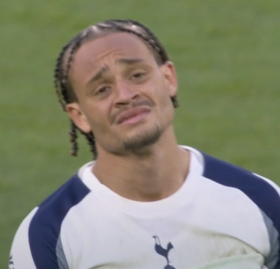 THE ÁĹĹÀŃ ĆÓÚÑŤÝ 🇺🇬 tweet media