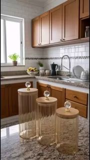 Potes Herméticos de Vidro Canelado Transparente Tampa de Bambu Luxo p/Mantimentos c/ Vedação br.shp.ee/m02uidoc?smtt=…