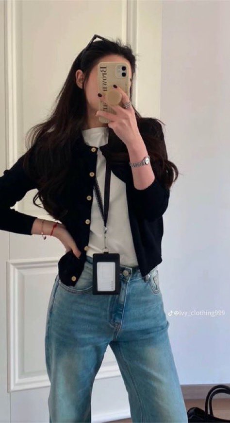 _missbanter's tweet photo. corporate girl woman crush wednesday https://t.co/3HWOutsvzO